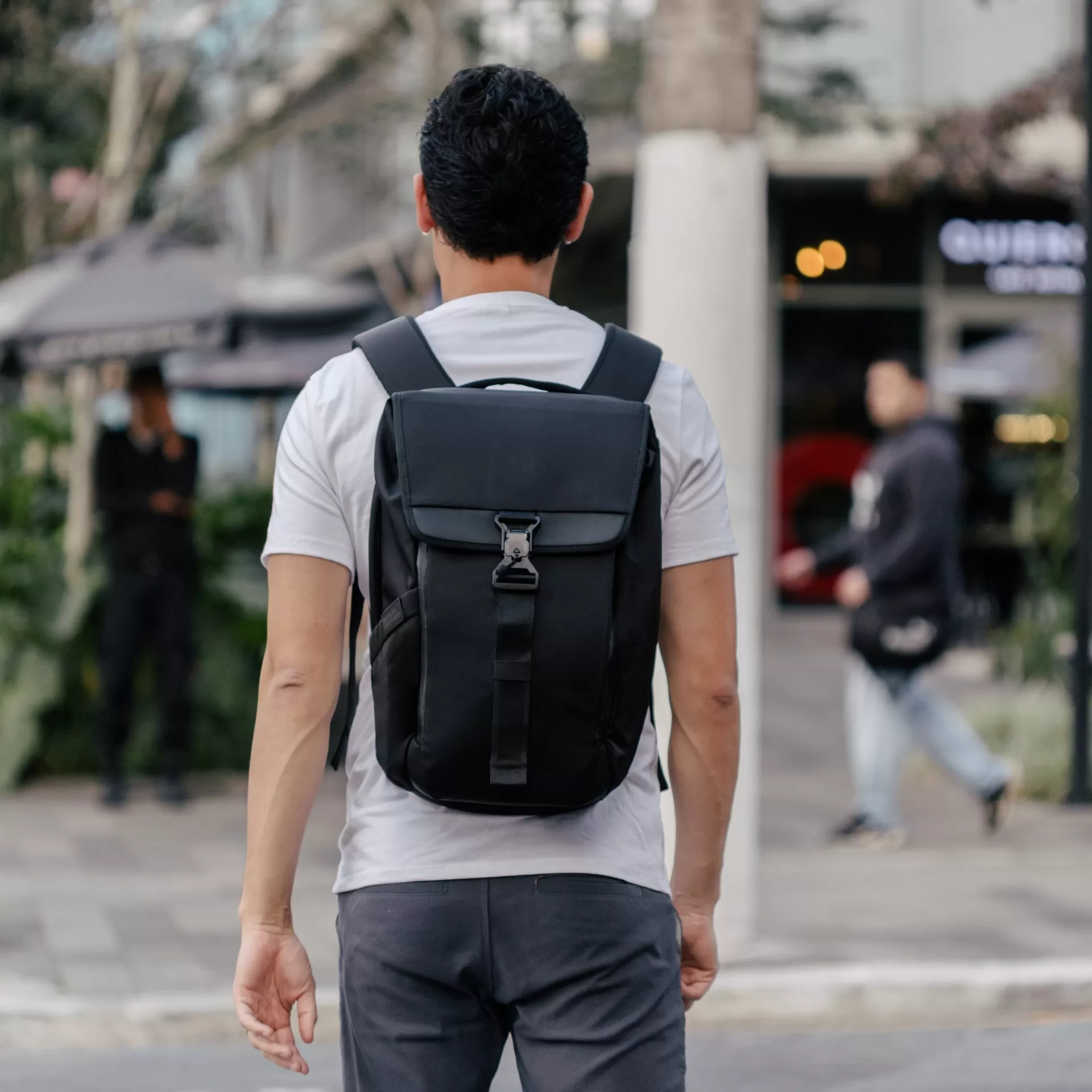 DAYFARER Backpack 18L Black