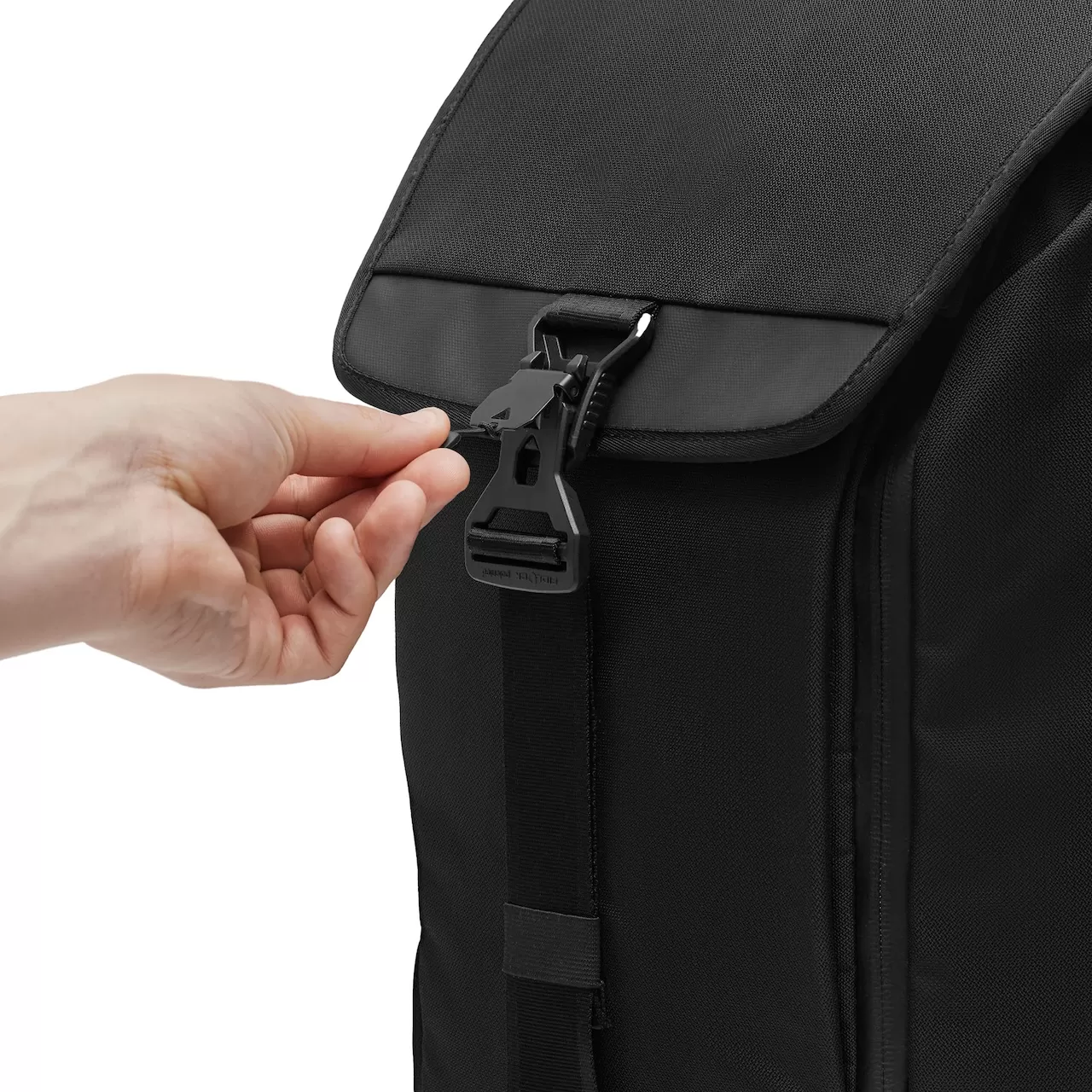 DAYFARER Backpack 18L Black