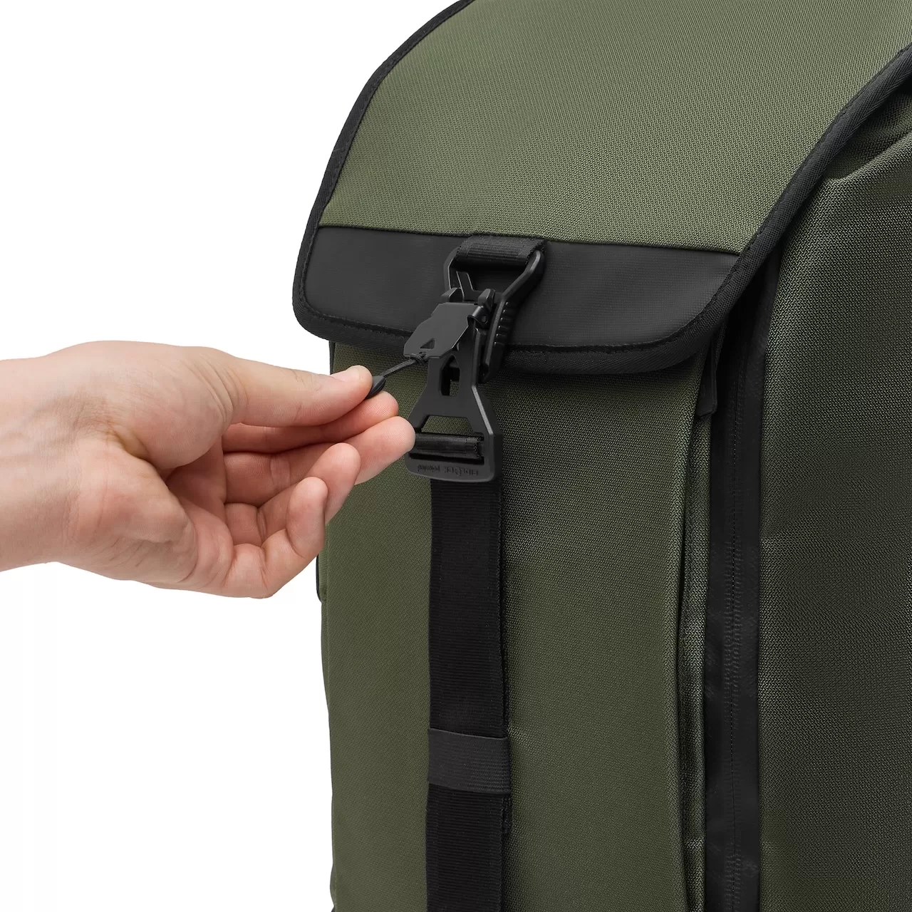 DAYFARER Backpack 18L Olive