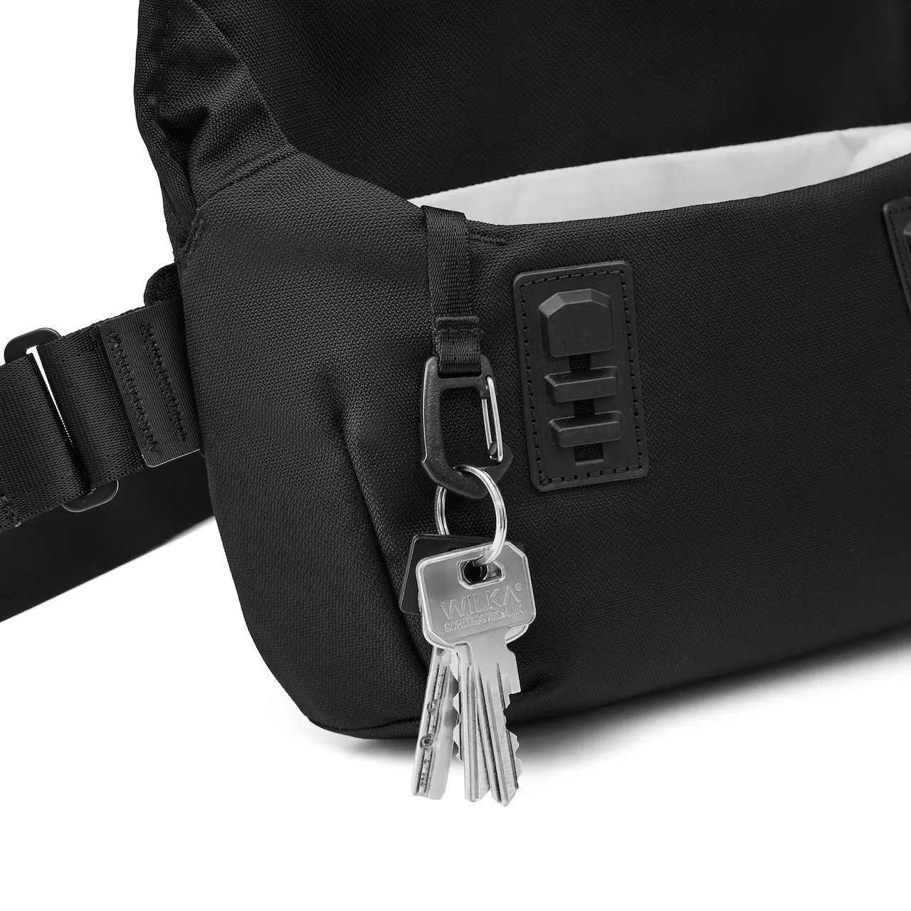 DAYFARER Sling 2L Black