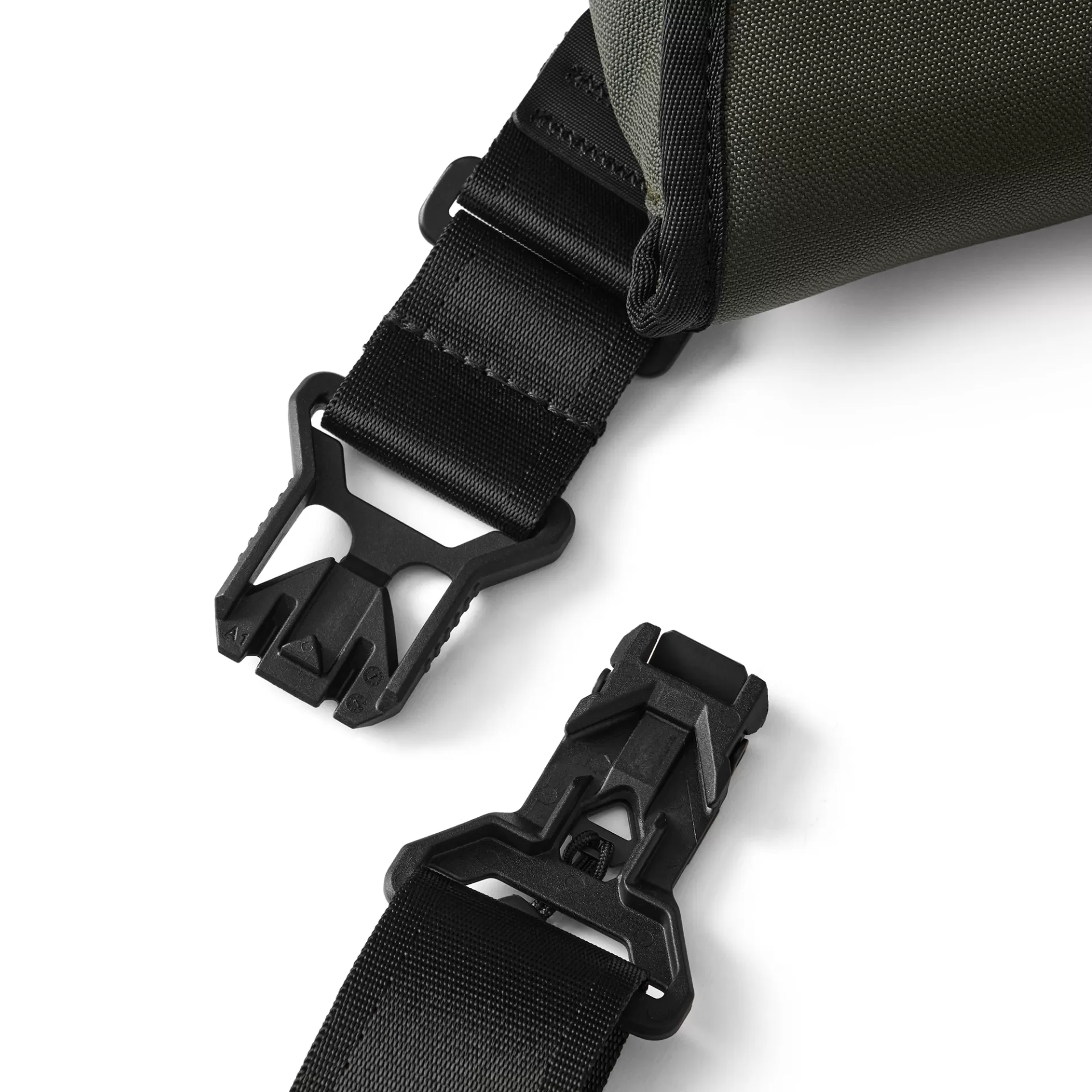 DAYFARER Sling 2L Olive