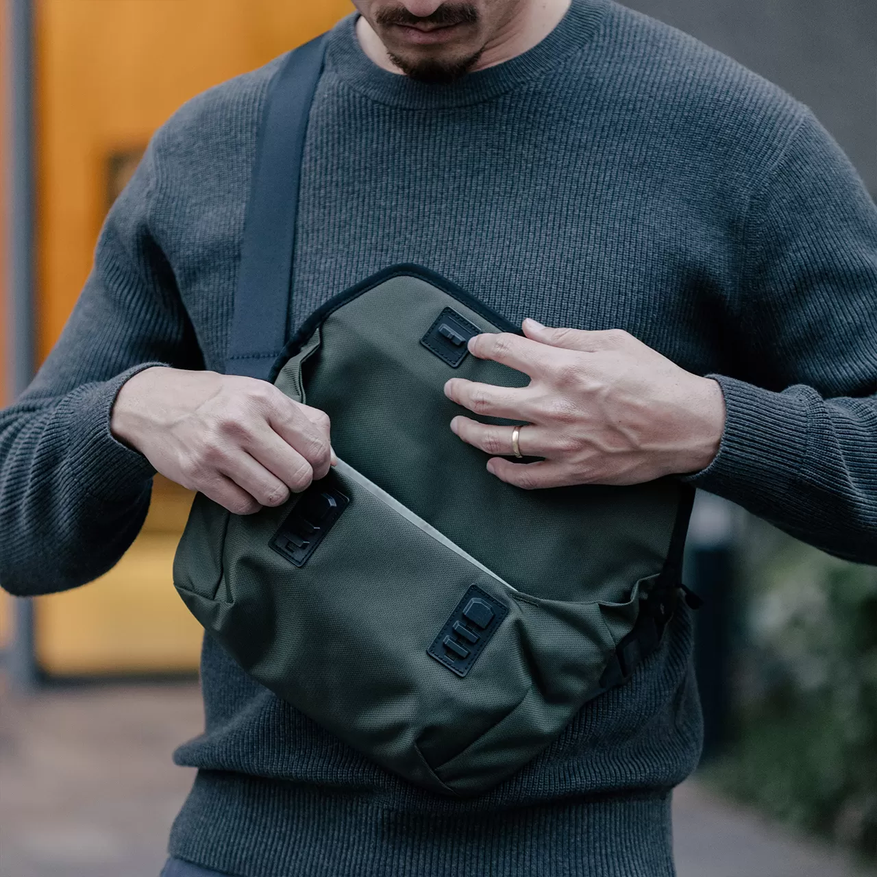 DAYFARER Sling 2L Olive