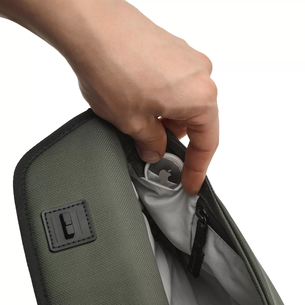 DAYFARER Sling 2L Olive